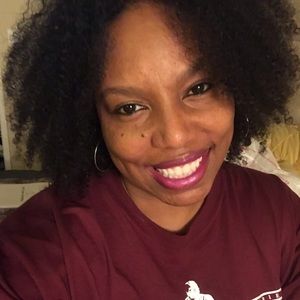 Meet your Posher, Angela